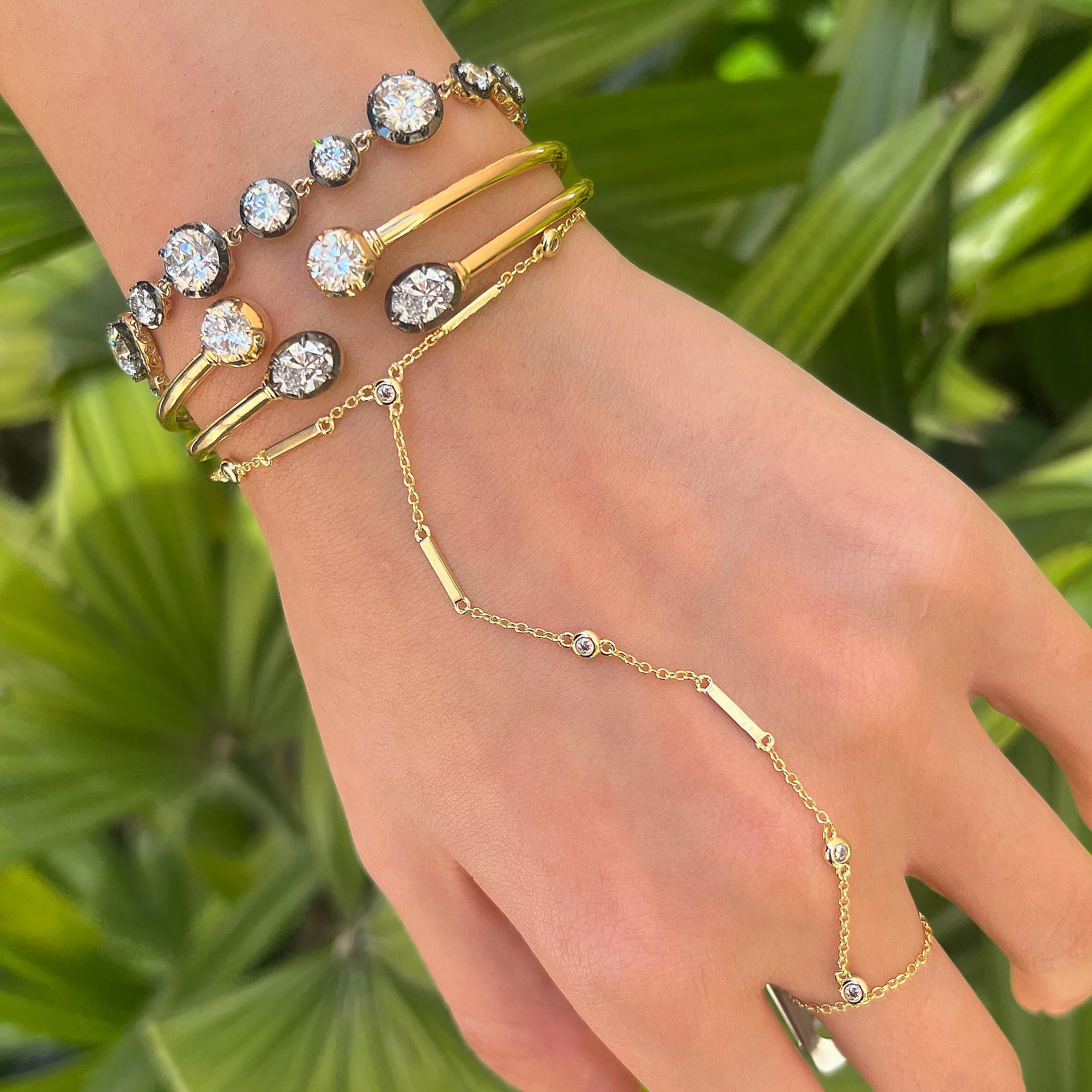 Bezel Hand Chain Bracelet - Image 2