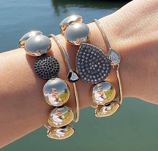 Black Spinel Beaded Bracelet - Image 2