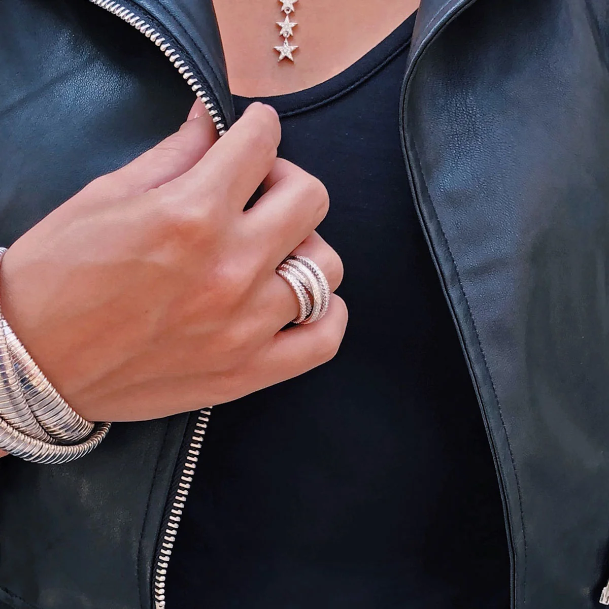 Criss Cross Ring - Image 2
