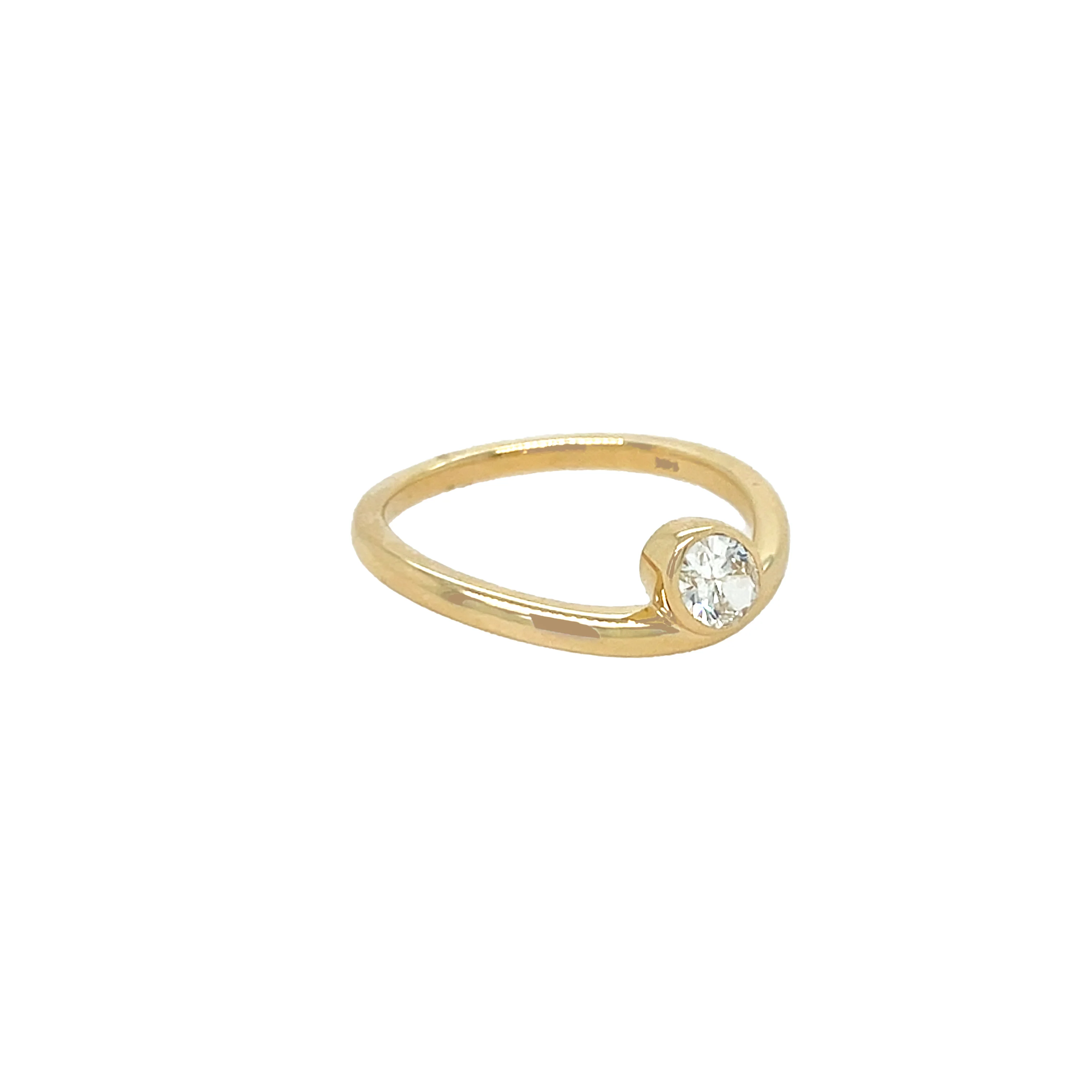 Diamond Oval Shape Ring - Image 3